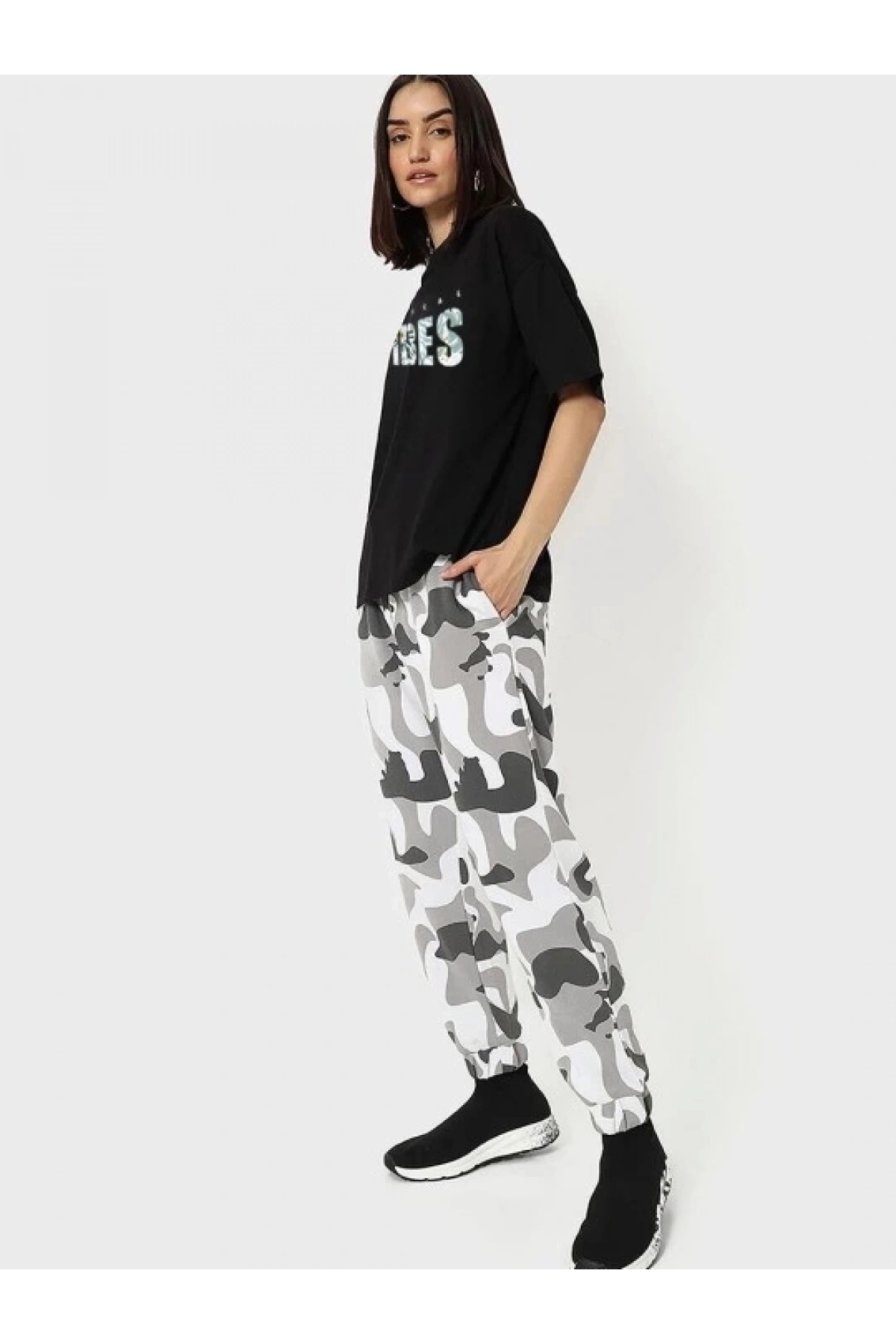 Kadın Baskılı Oversize T-shirt - Siyah