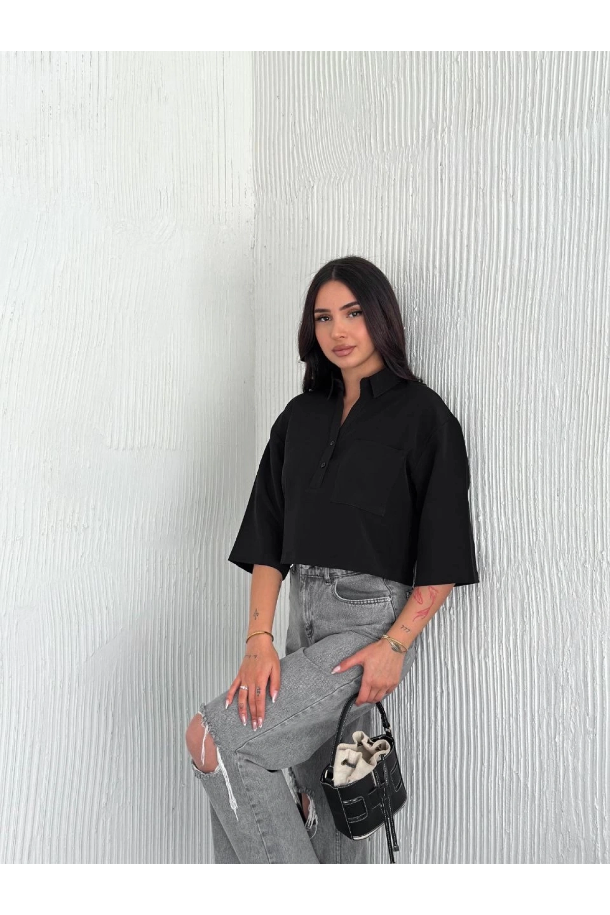 Z Krep Kadın Crop Yakalı Gömlek İlik Düğmeli Üç Çeyrek Sleeve Kol - Siyah