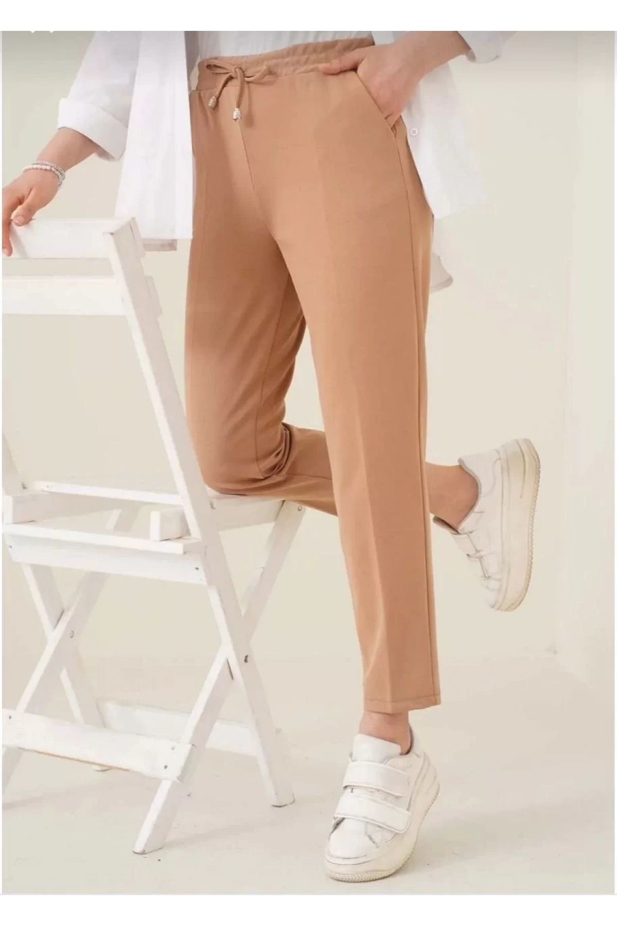 Kadın Tam Kalıp Basic Eşofman Pantolon - Kahverengi