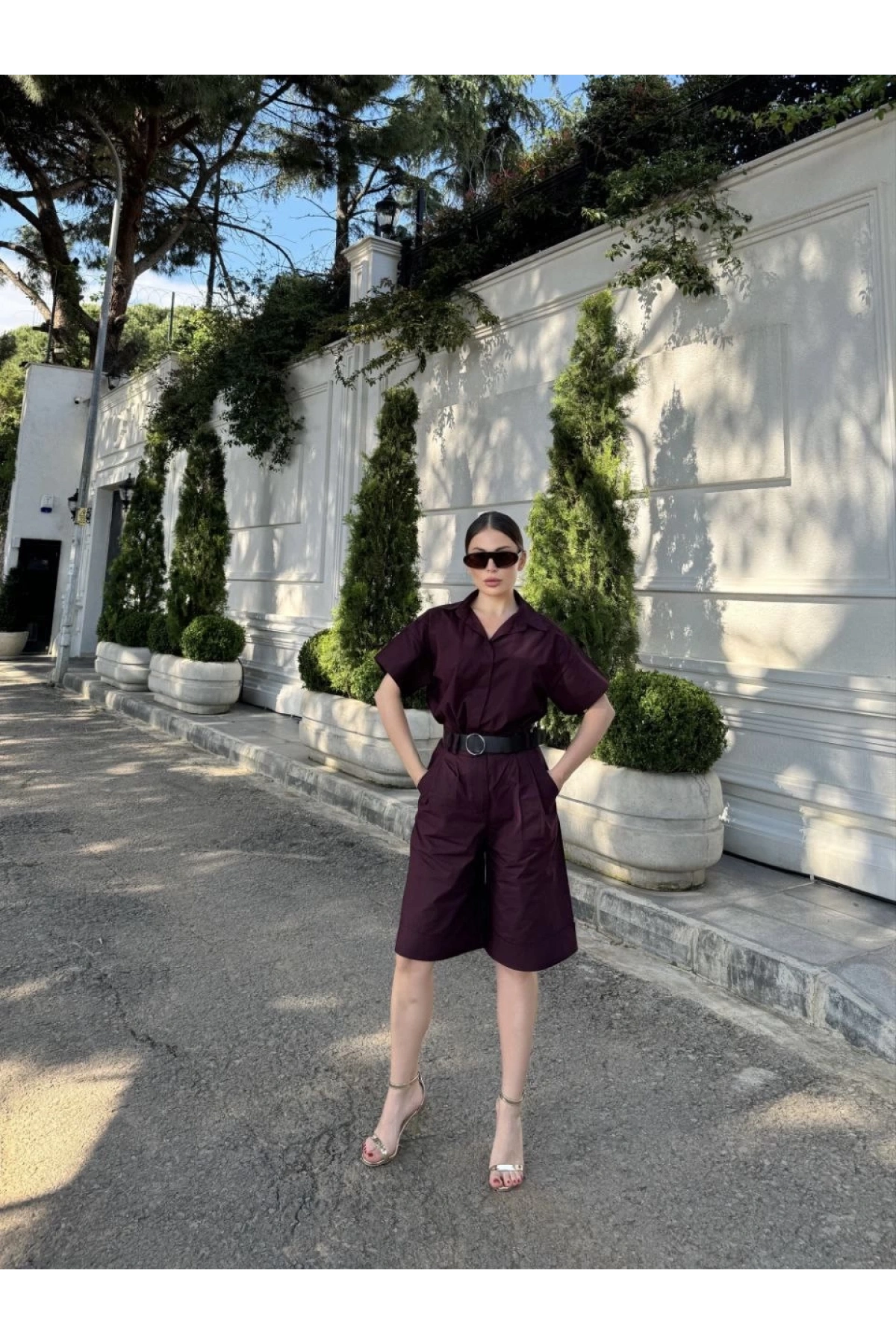 Kadın Yakalı Gömlek Kemerli Şortlu Takım - Bordo