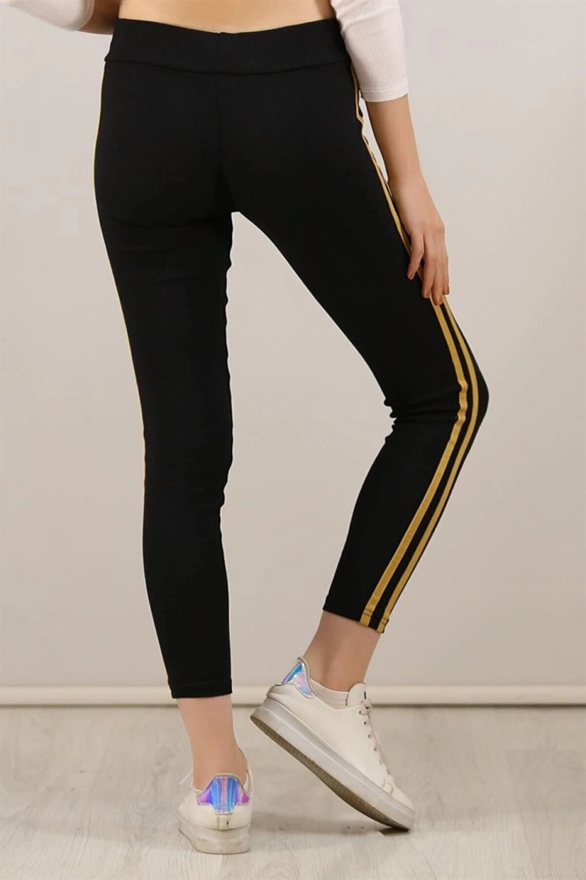 Kadın Yanı Sarı Şeritli Her Gardıropta Olması Gereken Tayt - Lacivert