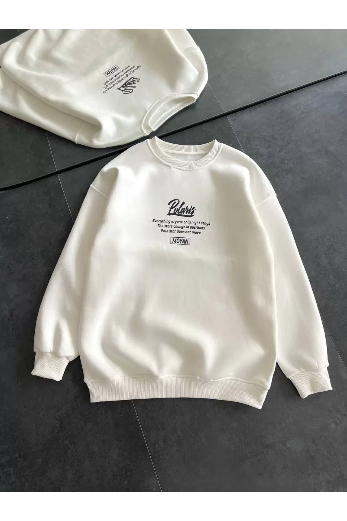 Kışlık Bisiklet Yaka Ön Ve Arka Baskılı SweatShirt - Beyaz