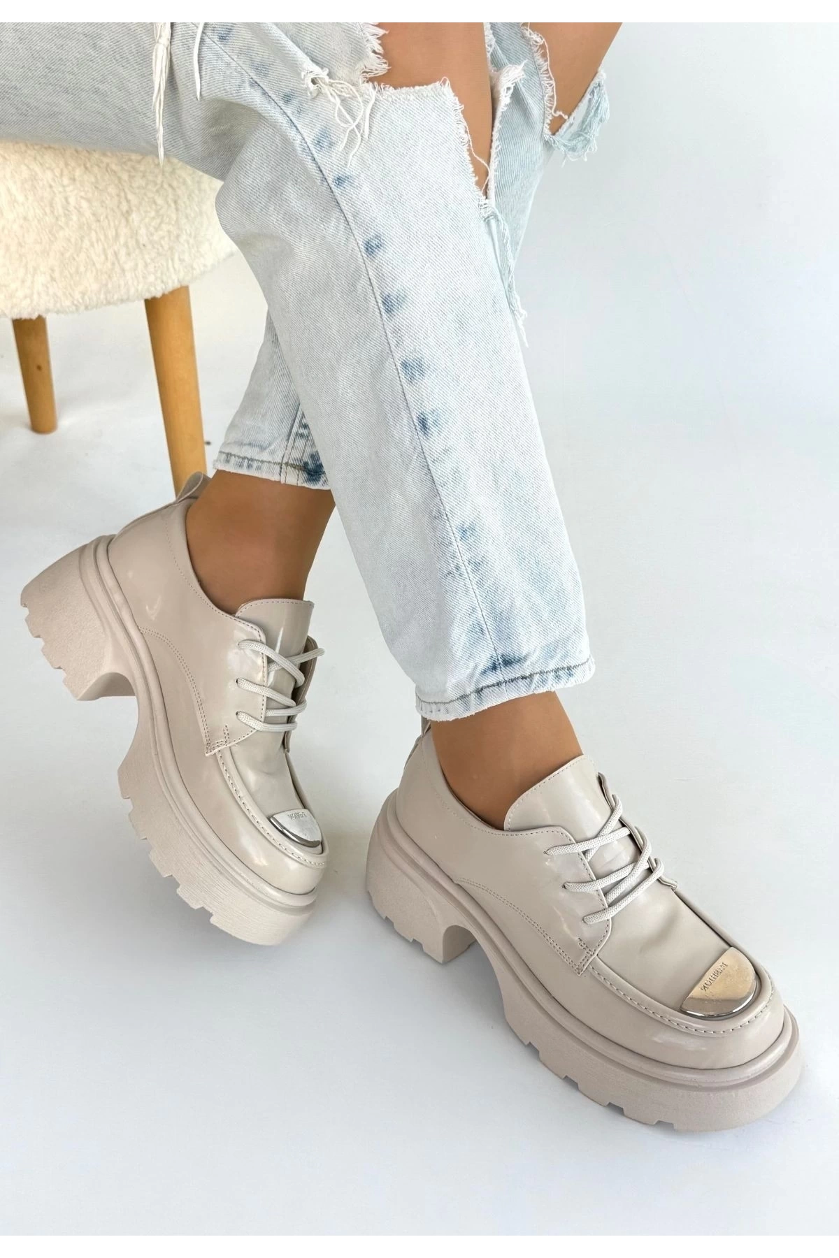 Kiya Bej Rugan Dolgu Topuk Oxford Ayakkabı