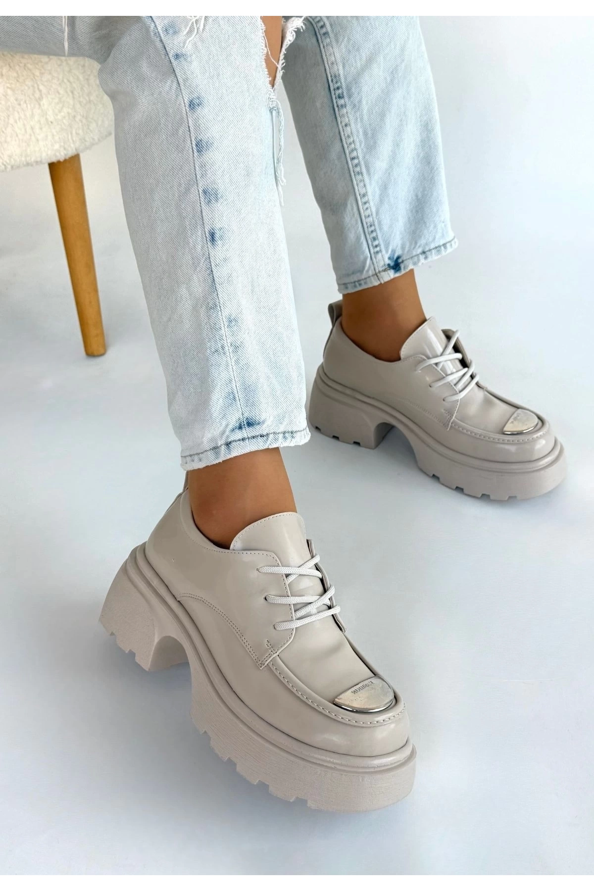 Kiya Bej Rugan Dolgu Topuk Oxford Ayakkabı