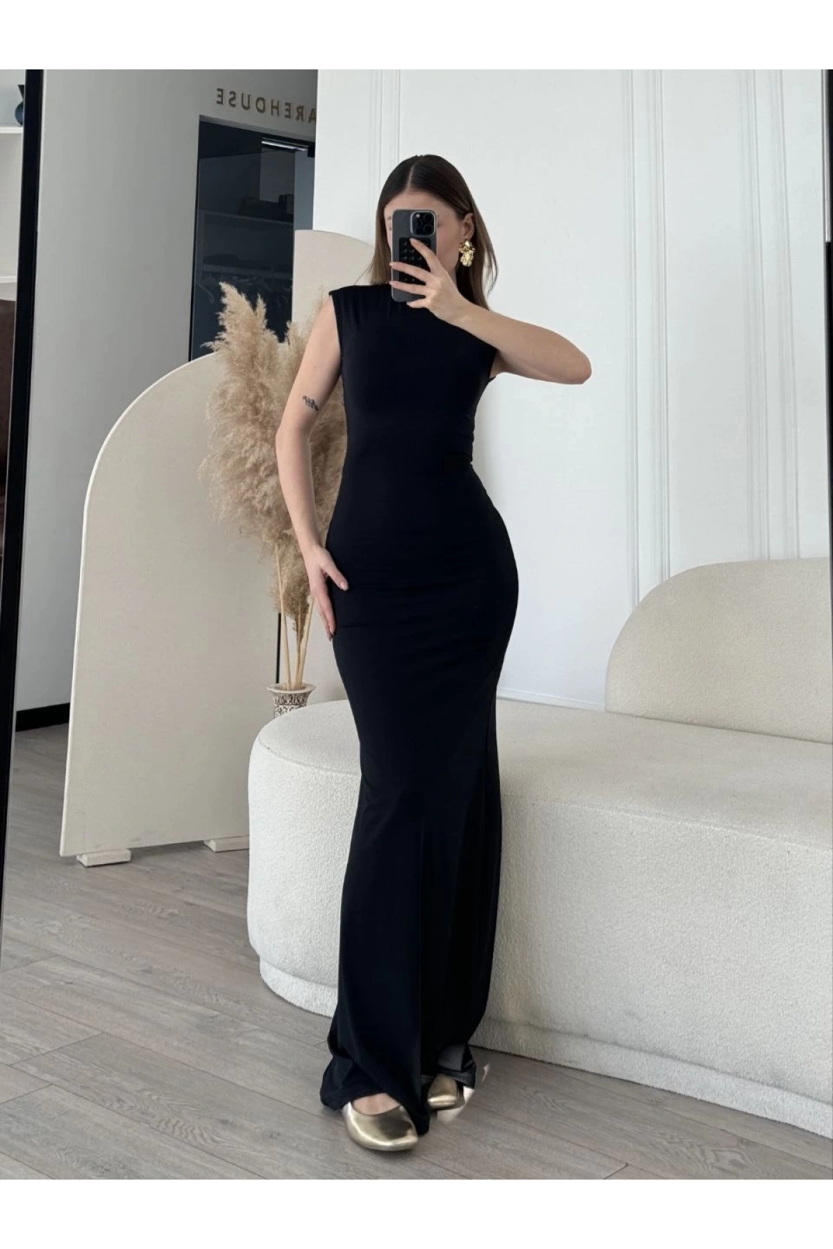 Kolsuz Uzun Likralı Elbise - Siyah