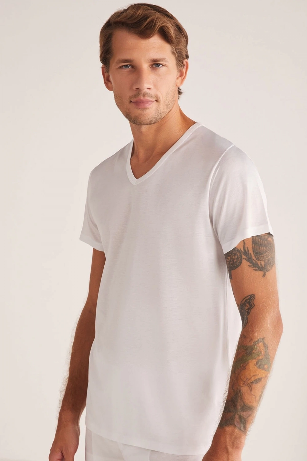 Kom Elite %100 Merserize V Yaka T-Shırt