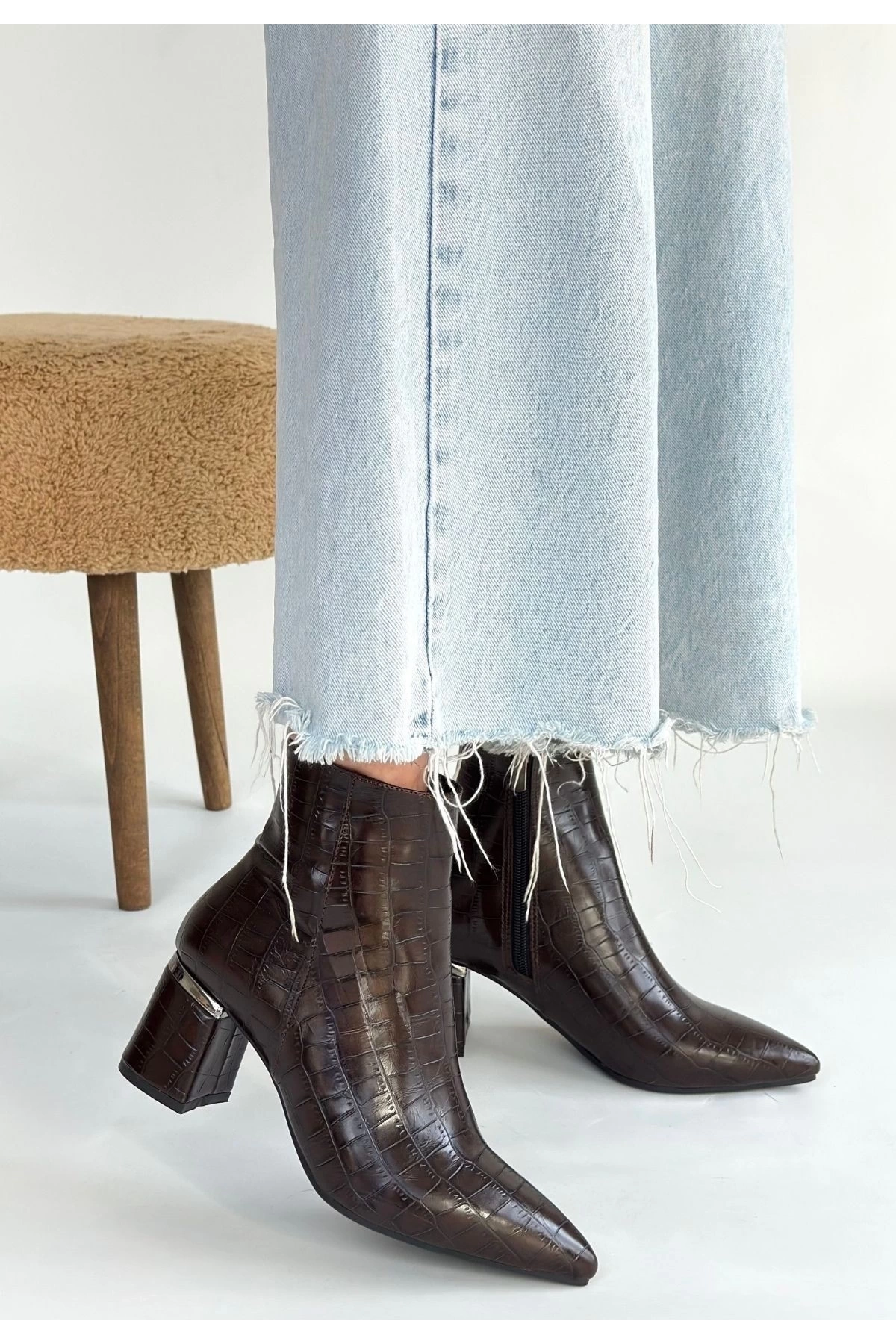 Meça Kahverengi Cilt Topuklu Bot