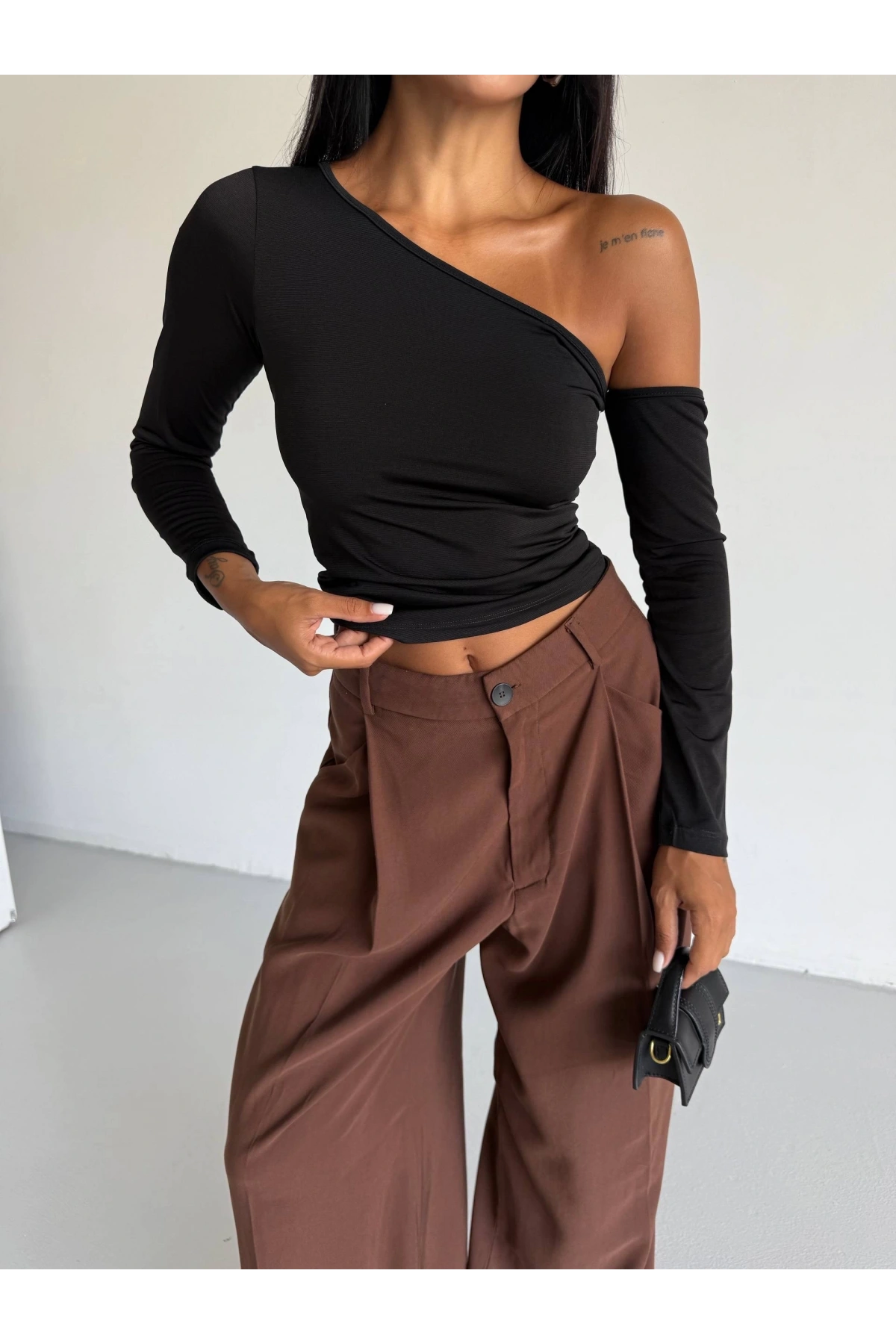 Omuz detaylı kollu bluz siyah f2336