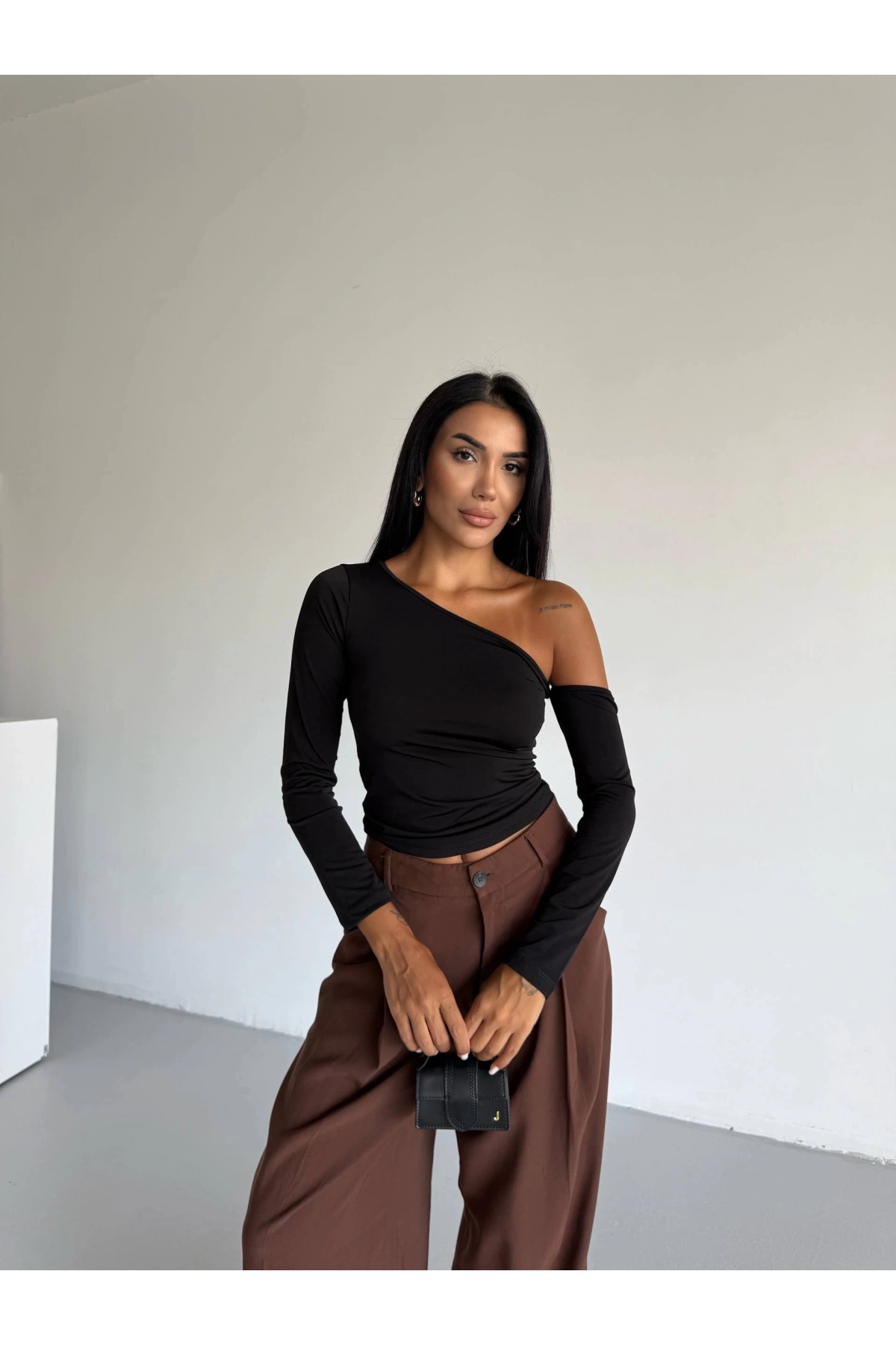 Omuz detaylı kollu bluz siyah f2336