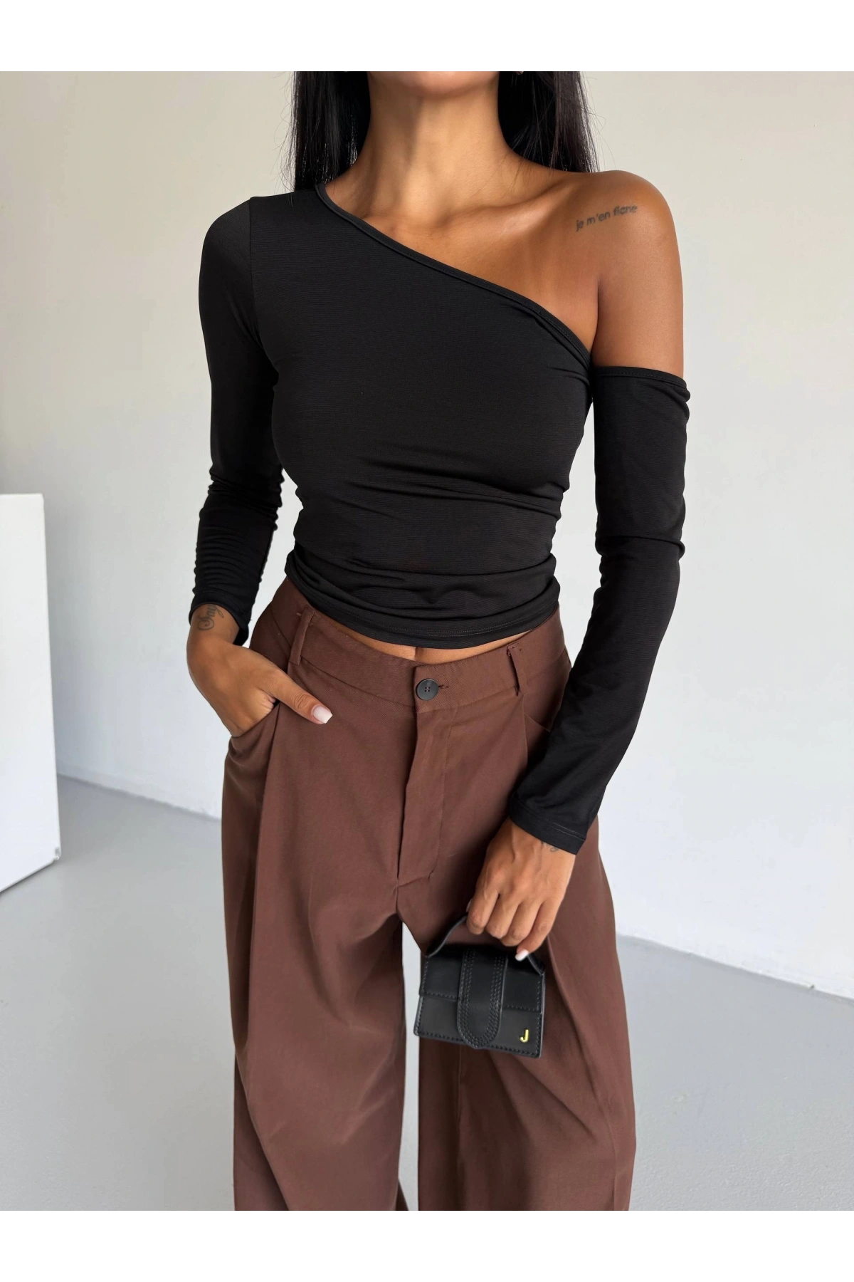 Omuz detaylı kollu bluz siyah f2336