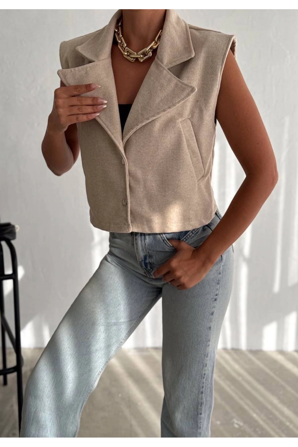Önü çıtçıtlı cepli kaşe yelek bej f2253