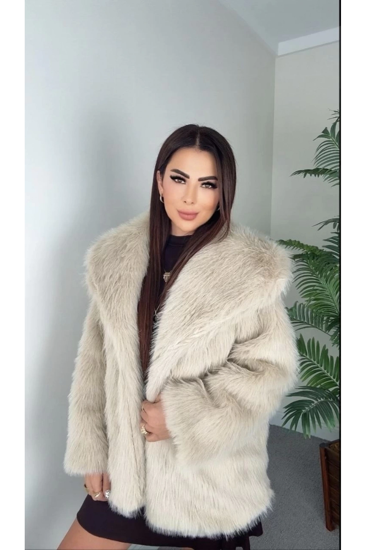 Önü çıtçıtlı loli kürk bej t4149