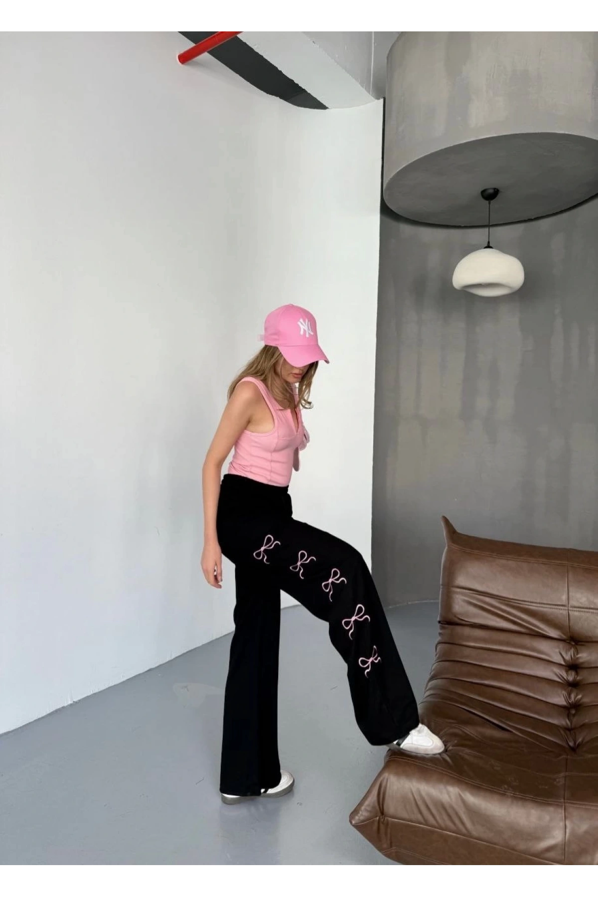 Osy Modal Yumuşak Dokulu Kumaş Nakış işlemeli Rahat Bol Paça Eşofman Pantalon - Siyah