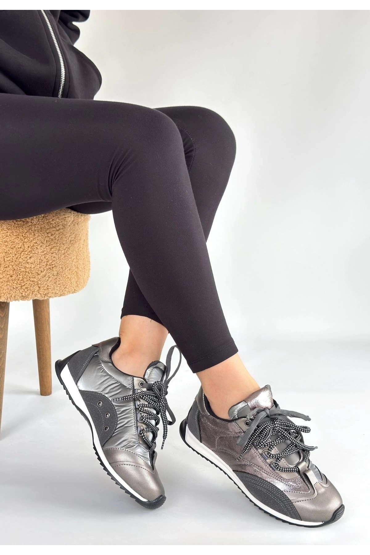 Ranu Platin Cilt Paraşüt Detaylı Bağcıklı Spor Ayakkabı