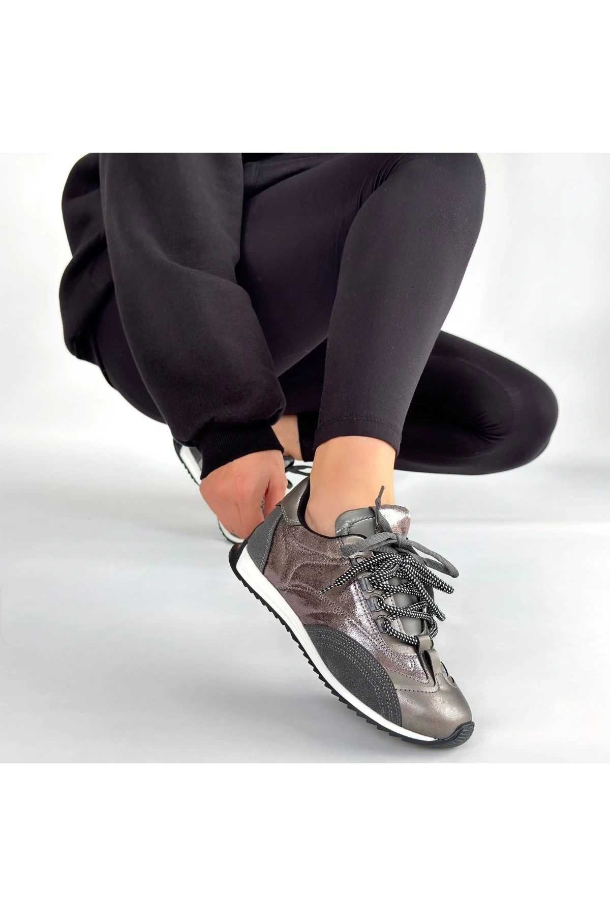 Ranu Platin Cilt Paraşüt Detaylı Bağcıklı Spor Ayakkabı