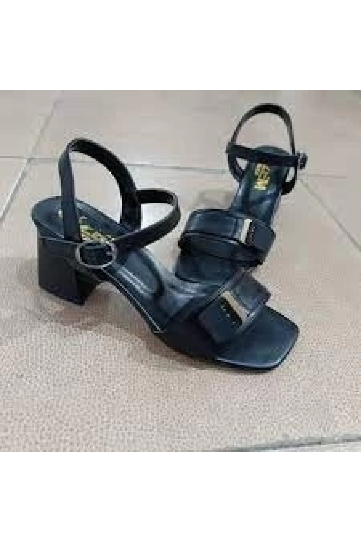 Ruty Siyah Cilt Topuklu Ayakkabı