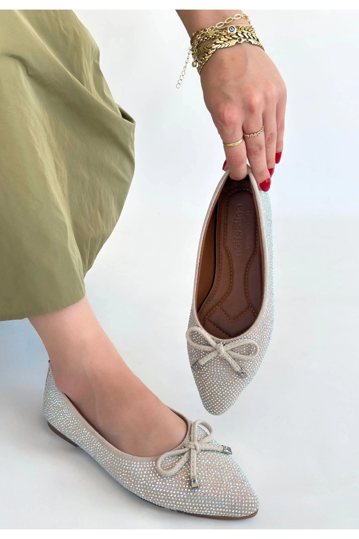 Sarra Bej Saten İşlemeli Babet Ayakkabı