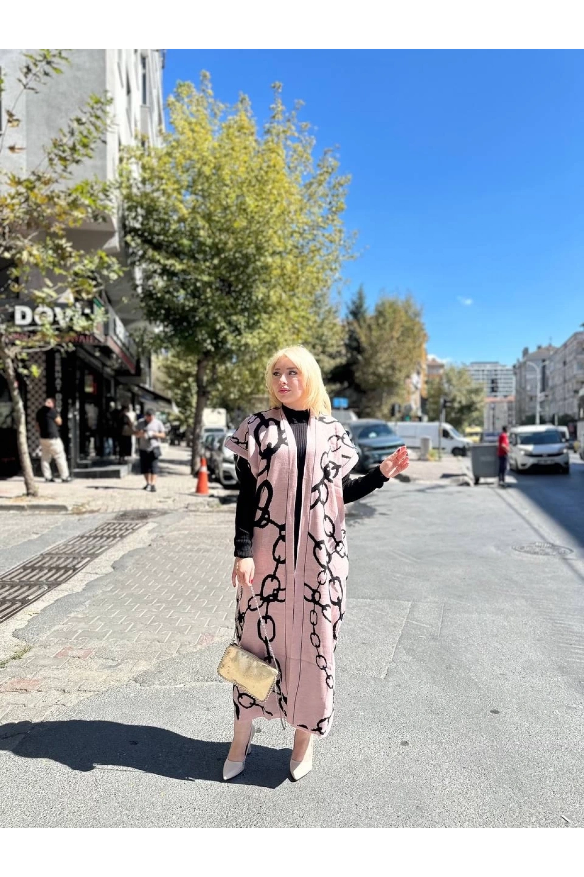 Siyah çizgi desenli elbiseli hırka takım pudra siyah