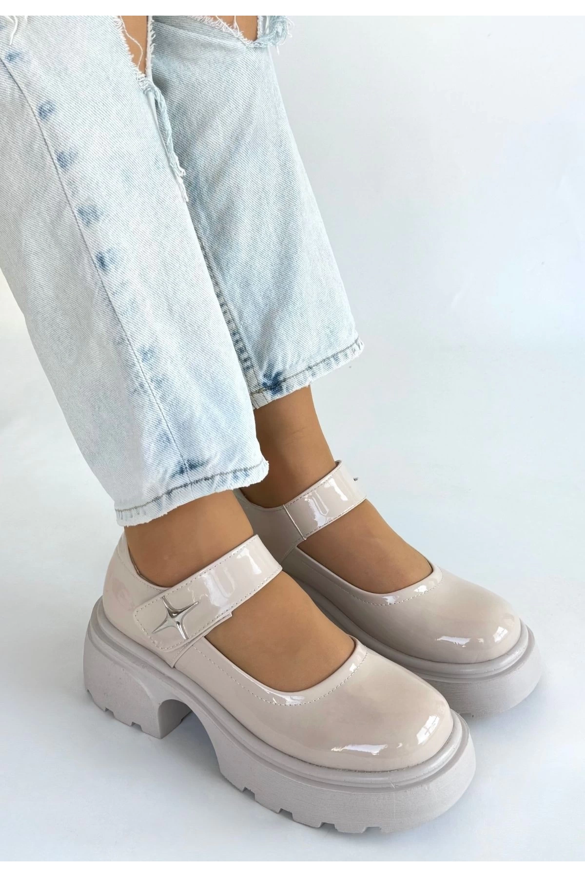 Siyat Bej Rugan Dolgu Topuk Oxford Ayakkabı