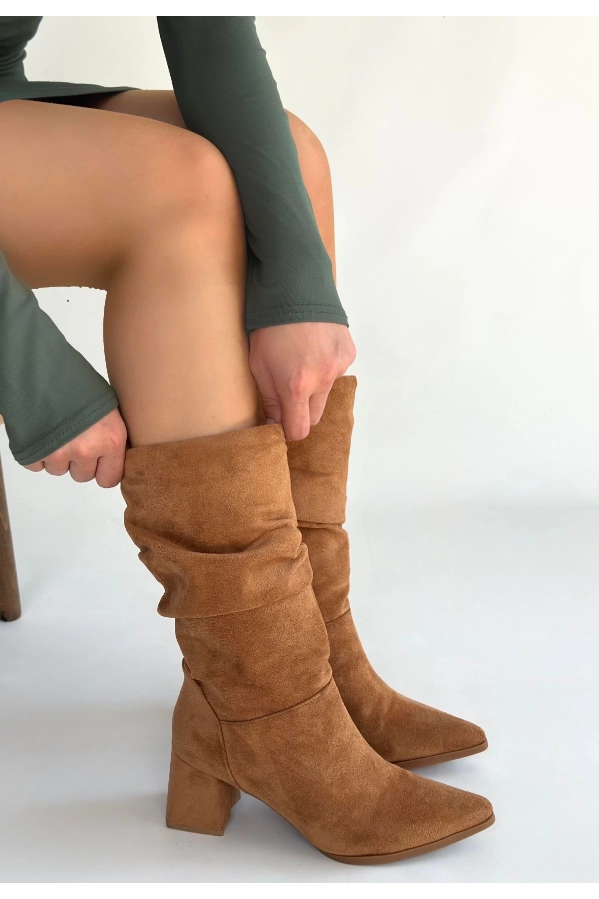 Titen Taba Süet Körüklü Çizme