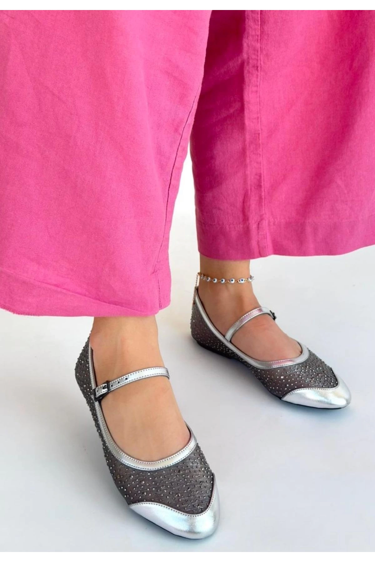 Toyan Gümüş Cilt Babet Ayakkabı