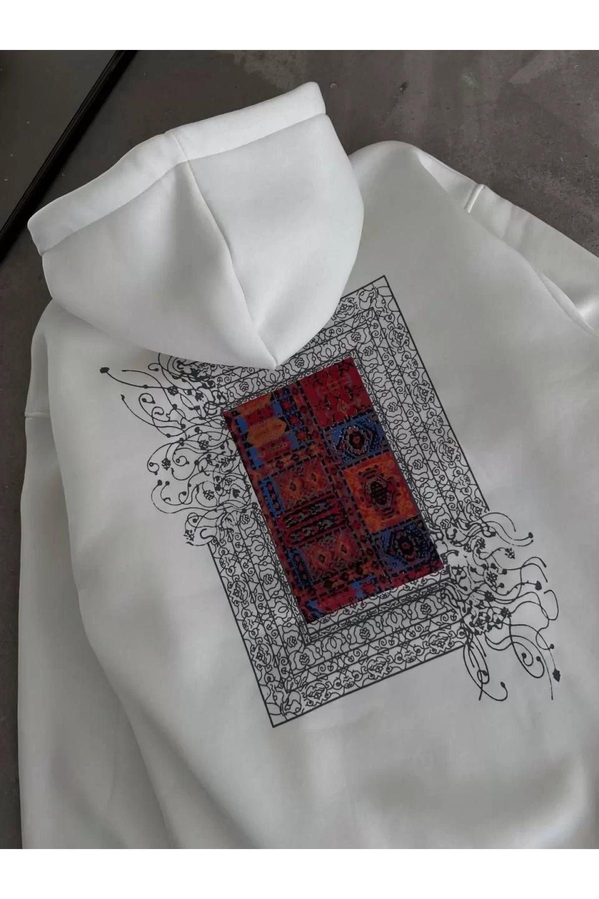 Uzun Kol Kapüşonlu Ön Ve Arka Baskılı SweatShirt - Beyaz