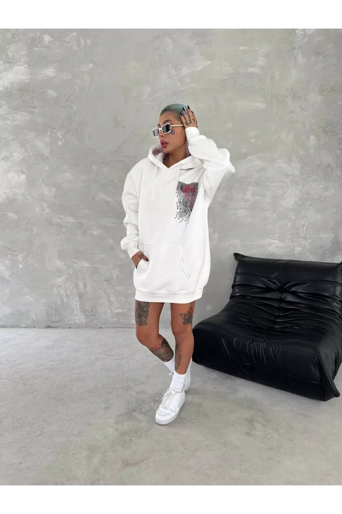 Uzun Kol Kapüşonlu Ön Ve Arka Baskılı SweatShirt - Beyaz