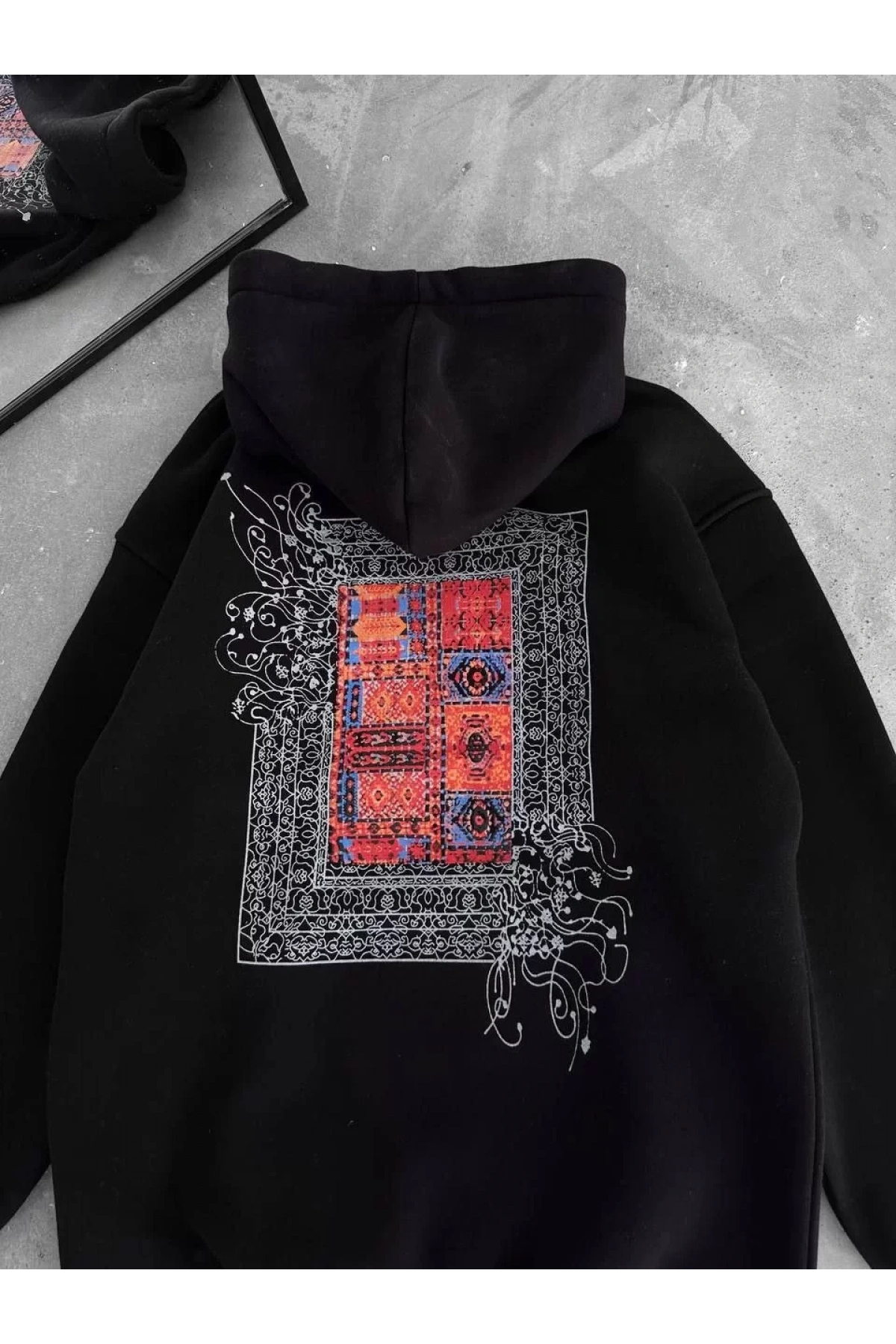 Uzun Kol Kapüşonlu Ön Ve Arka Baskılı SweatShirt - Siyah
