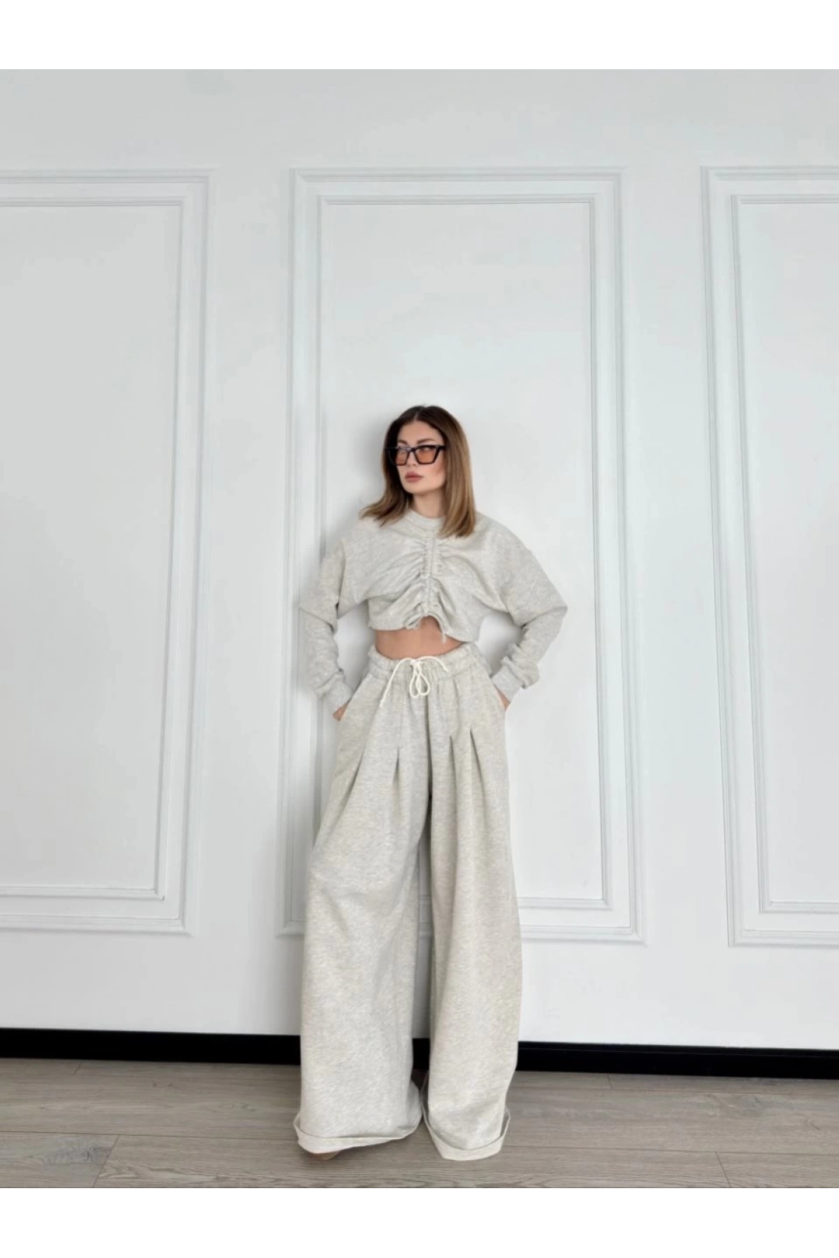 Uzun Kollu Önü İp Büzgülü Crop ve Pantolon İkili Takım - Gri