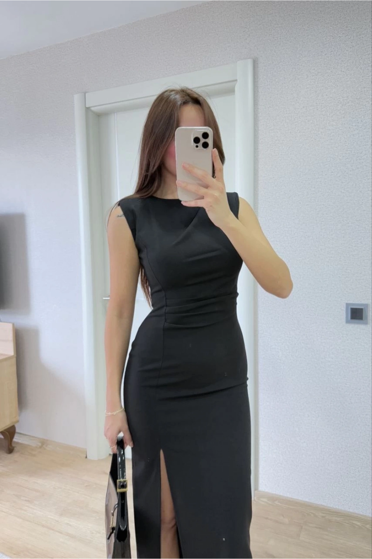 Yırtmaç Detaylı kolsuz Elbise - Siyah