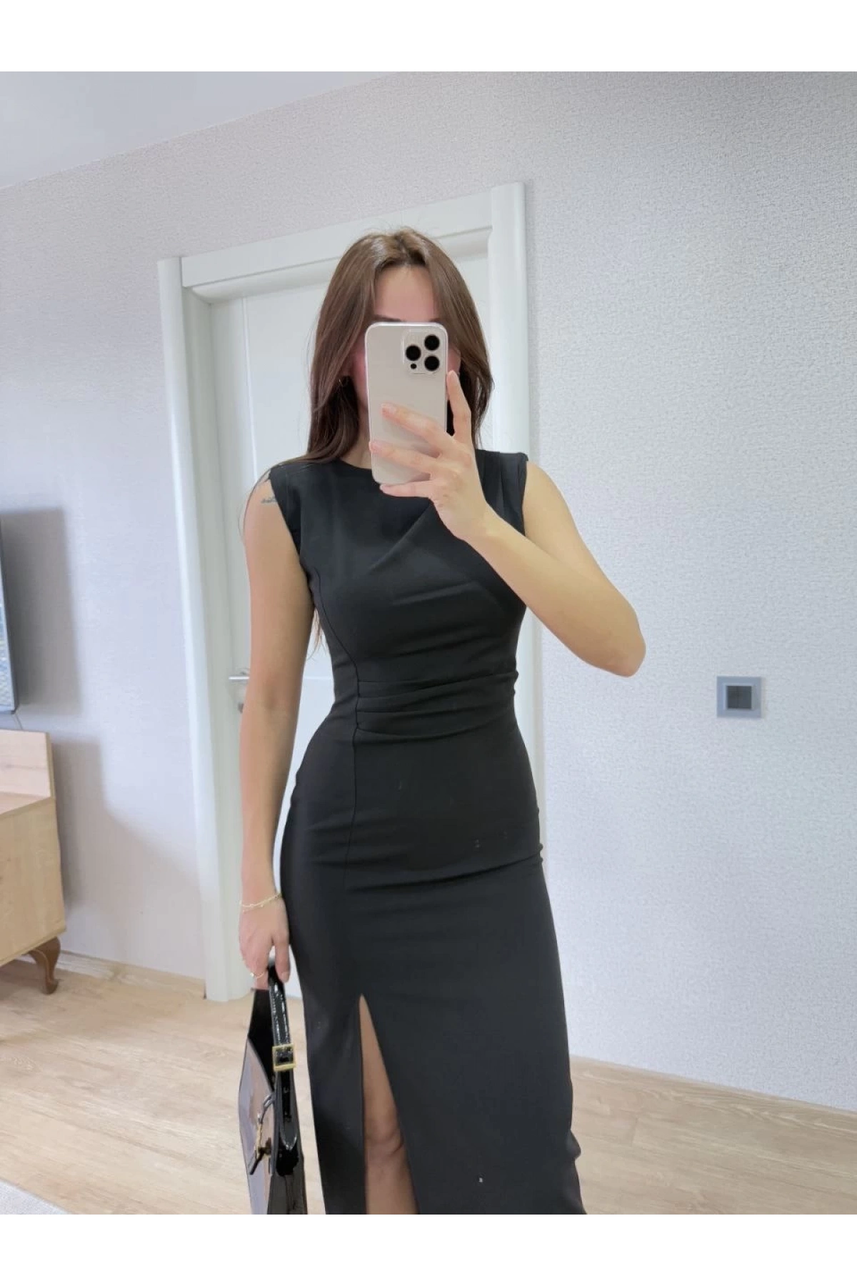 Yırtmaç Detaylı kolsuz Elbise - Siyah