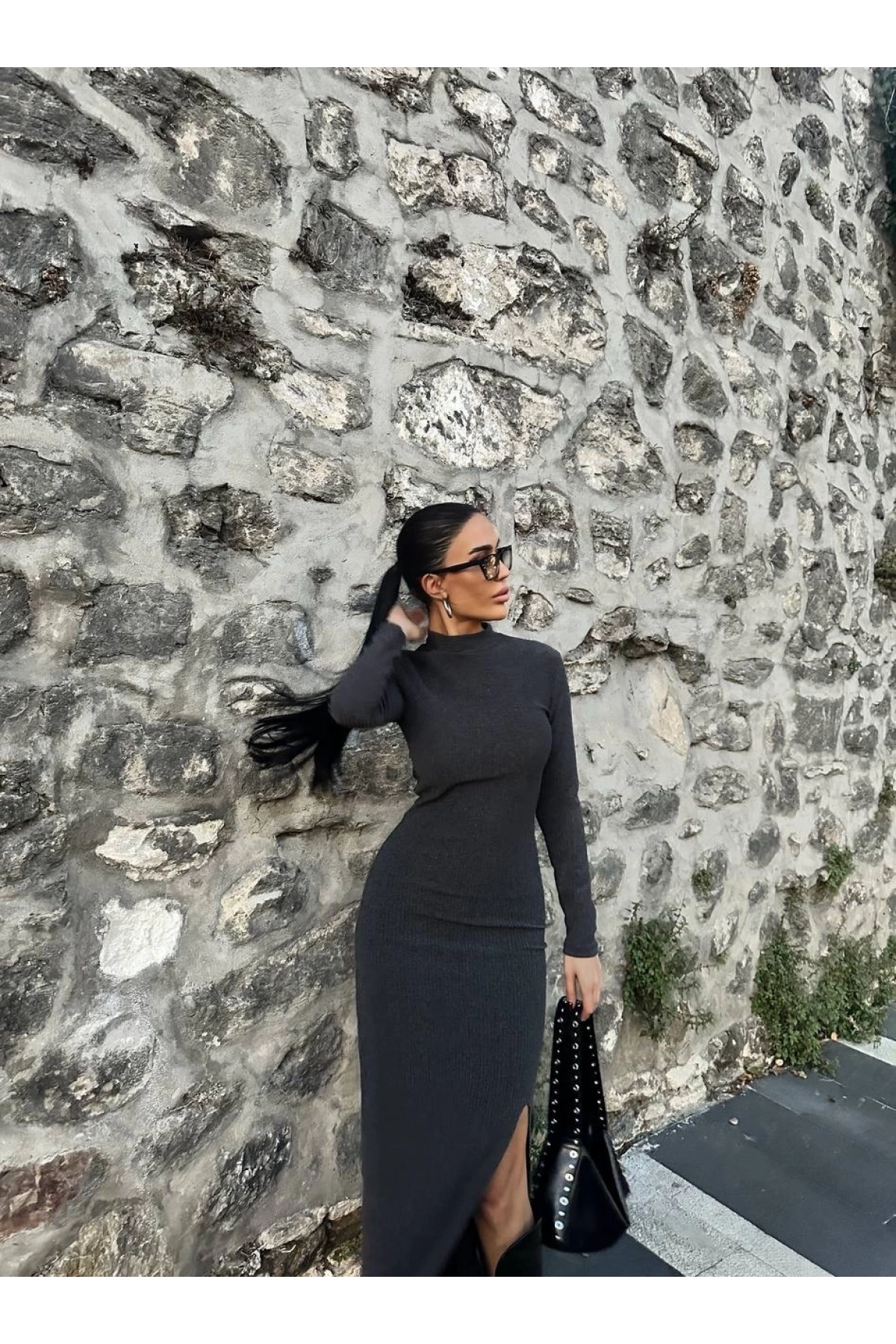 Yırtmaçlı kalın bürümcük uzun elbise siyah