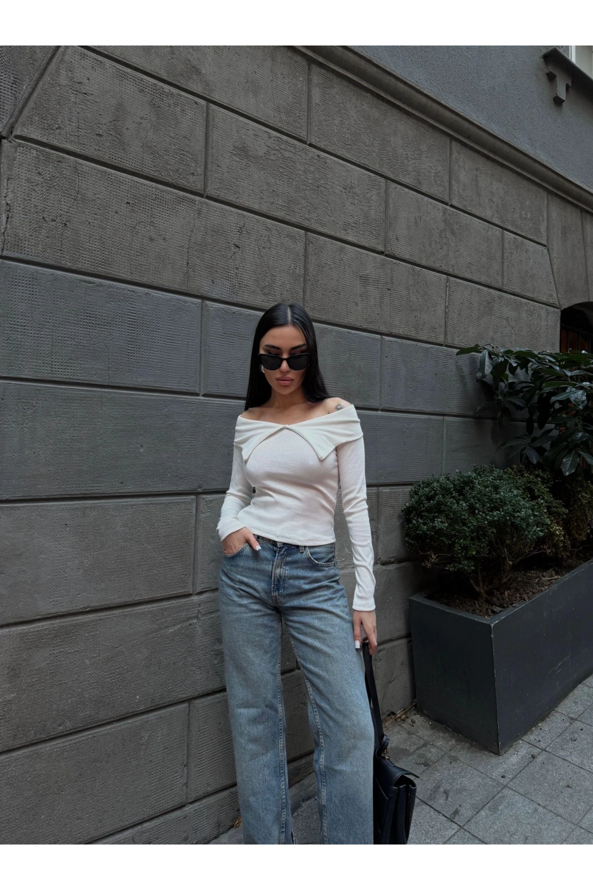 Kelebek yaka uzun kol bluz beyaz