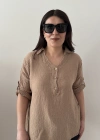 Yakalı Önü Düğmeli Vizon Rengi Müslin Bluz