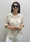 Çiçek Desenli Pul Payet İşlemeli Bej Rengi İthal Gömlek