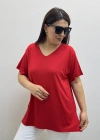 İki Yandan Yırtmaçlı V Yaka Kırmızı Basic Tişört