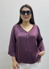 V Yaka Düğme Detaylı Mürdüm Rengi Saten İthal Bluz