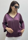 V Yaka Düğme Detaylı Mürdüm Rengi Saten İthal Bluz