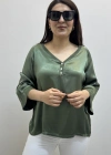 V Yaka Düğme Detaylı Haki Yeşil Saten İthal Bluz