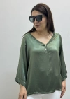V Yaka Düğme Detaylı Haki Yeşil Saten İthal Bluz