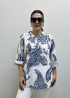 Yaprak Desenli Hakim Yaka Beyaz Renk İthal Gömlek