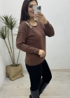 Yaka Aksesuarlı Kahverengi Triko Bluz