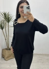 Yaka Aksesuarlı Siyah Triko Bluz
