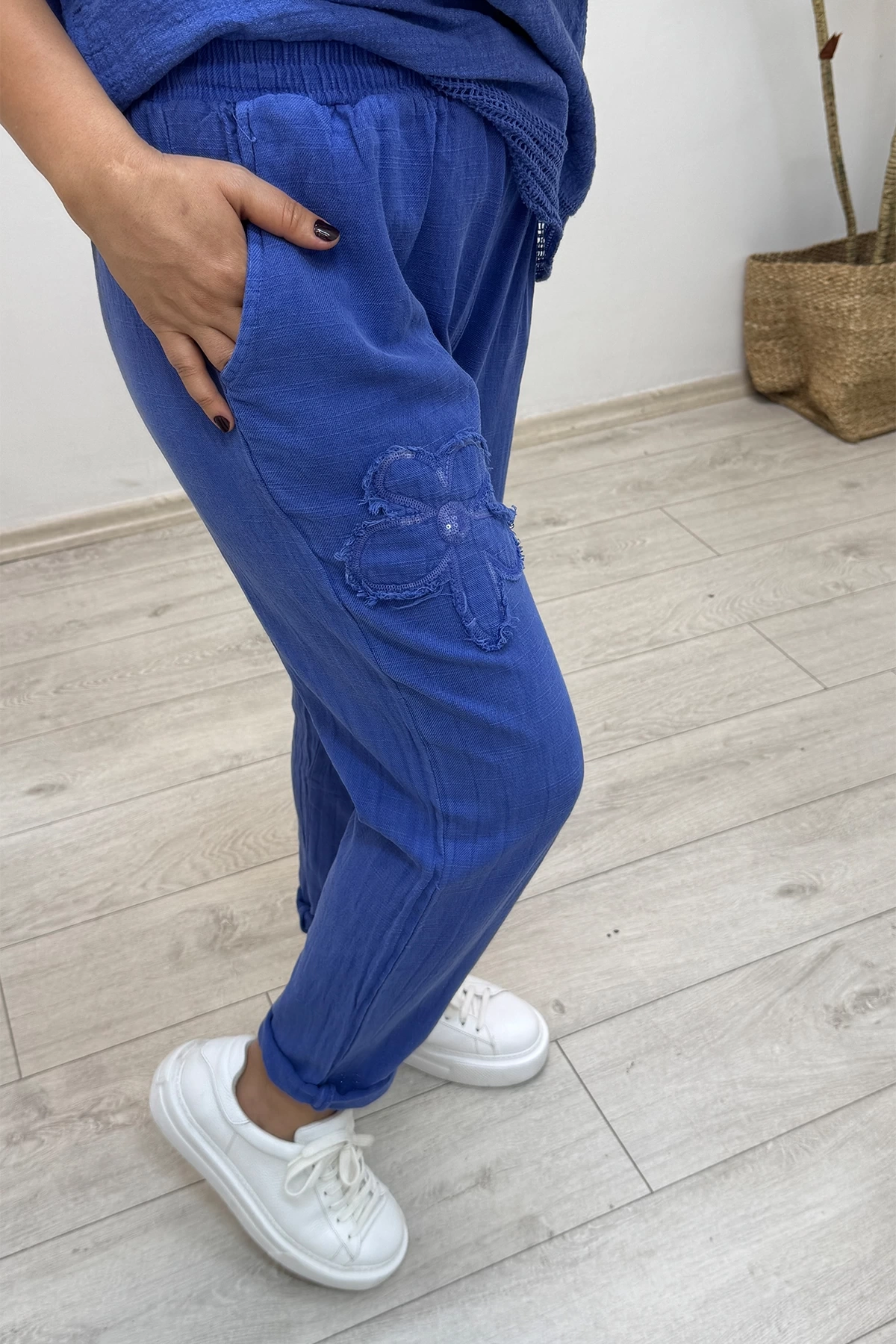 File Detaylı Mavi Keten Takım