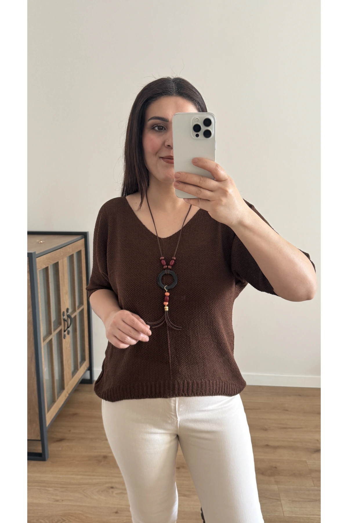 V Yaka Kolyeli Kahverengi İthal Bluz