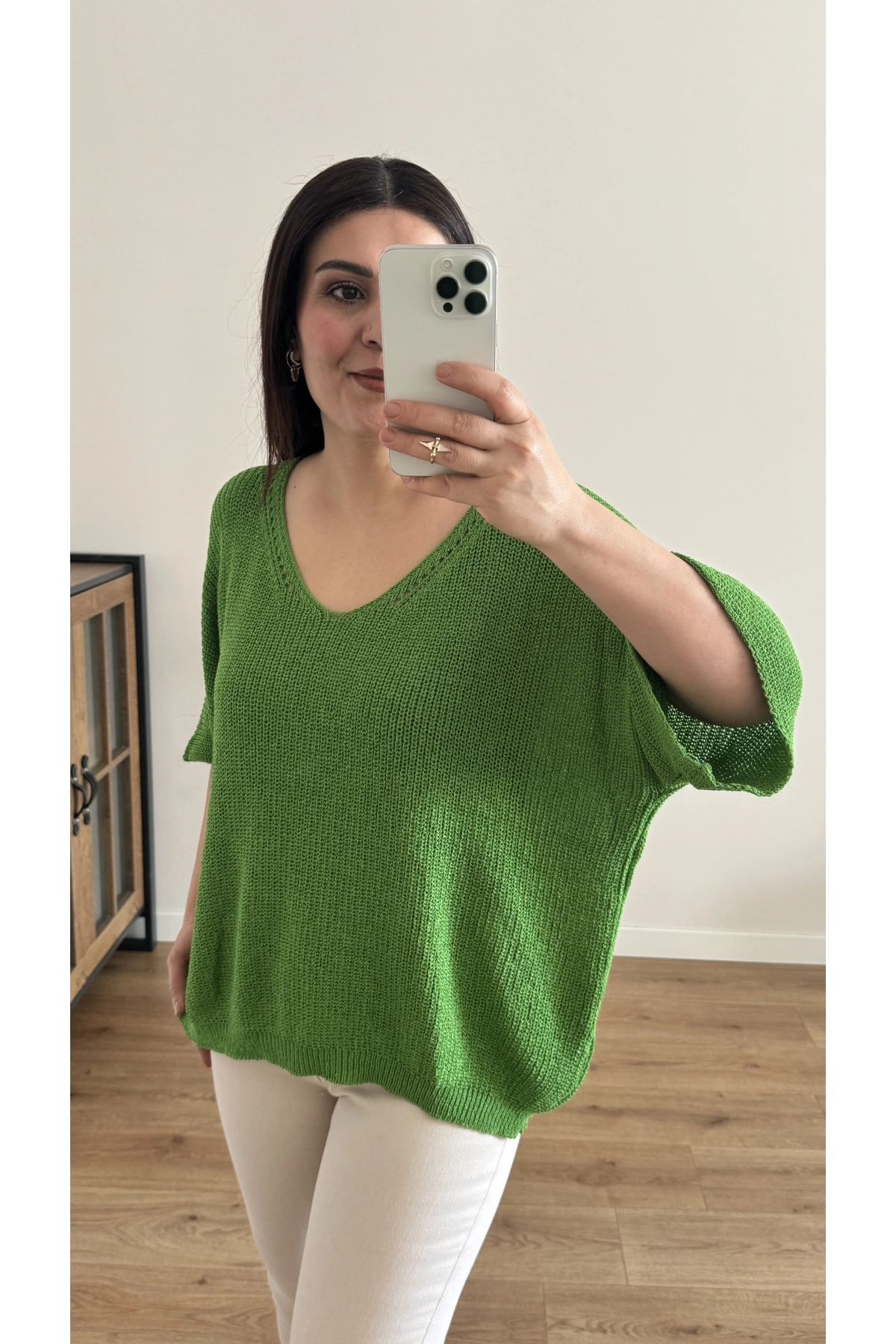 V Yaka Triko Örme Yeşil Renk İthal Bluz