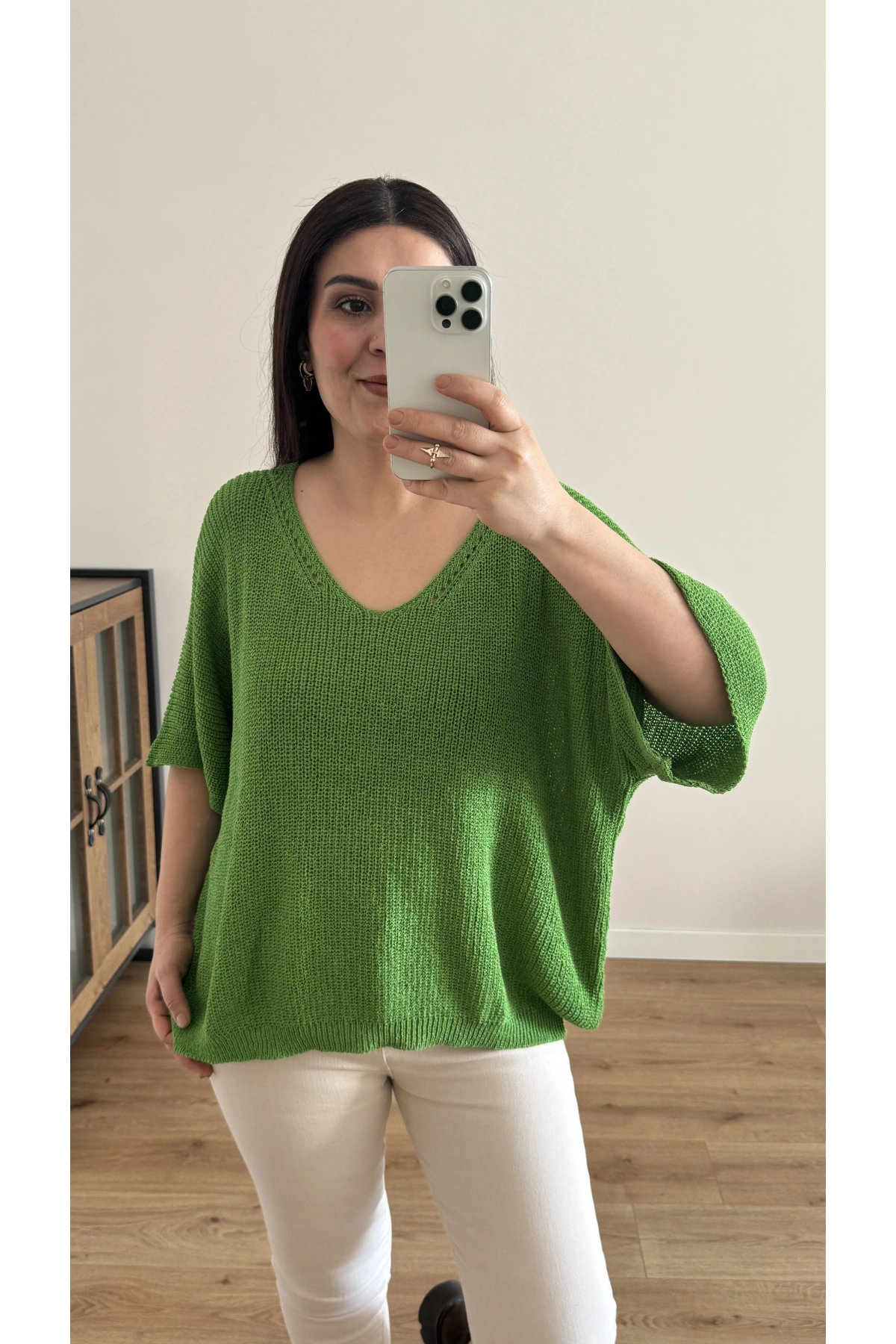 V Yaka Triko Örme Yeşil Renk İthal Bluz