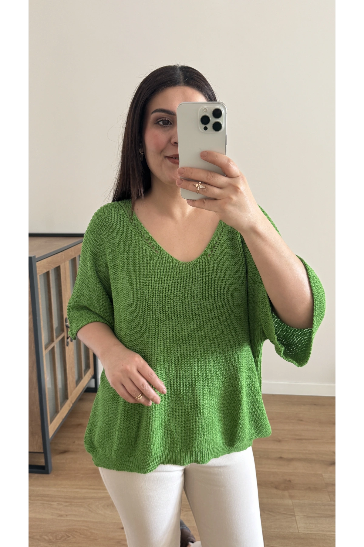 V Yaka Triko Örme Yeşil Renk İthal Bluz