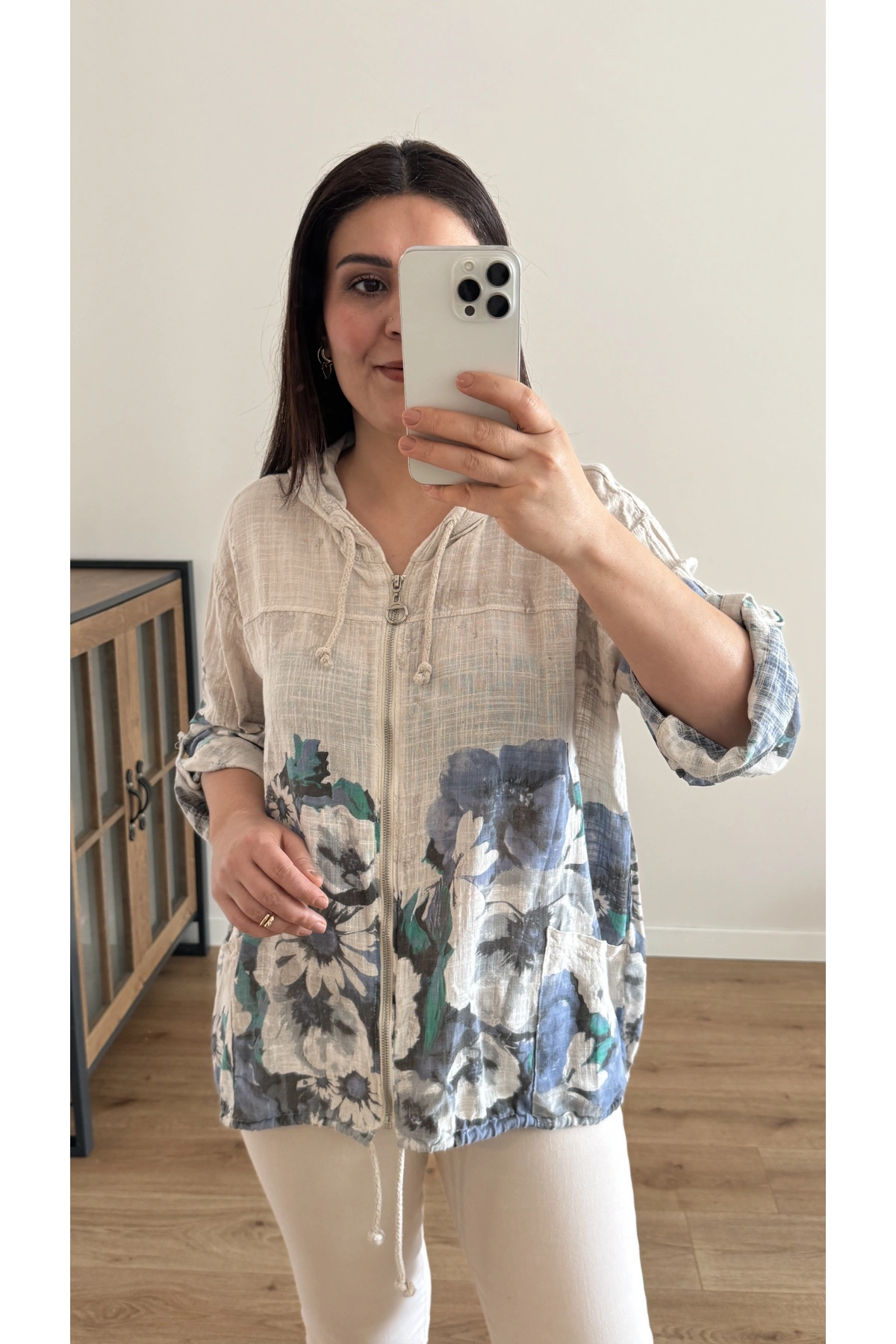 Çiçek Desenli Fermuarlı Bej Rengi İthal Ceket