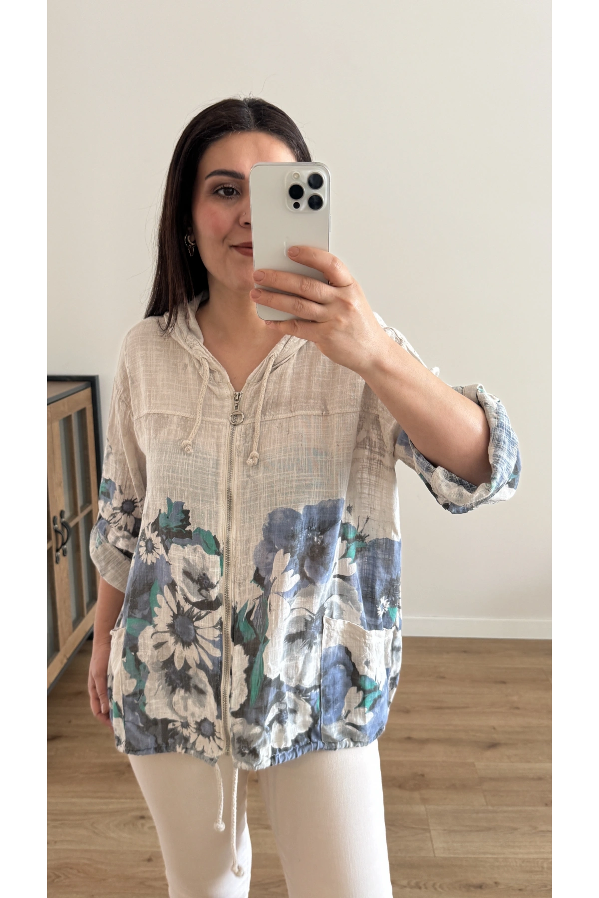 Çiçek Desenli Fermuarlı Bej Rengi İthal Ceket